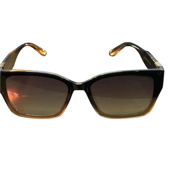 Fendi Stylish Brown Sunglasses - Picture 4 of 11